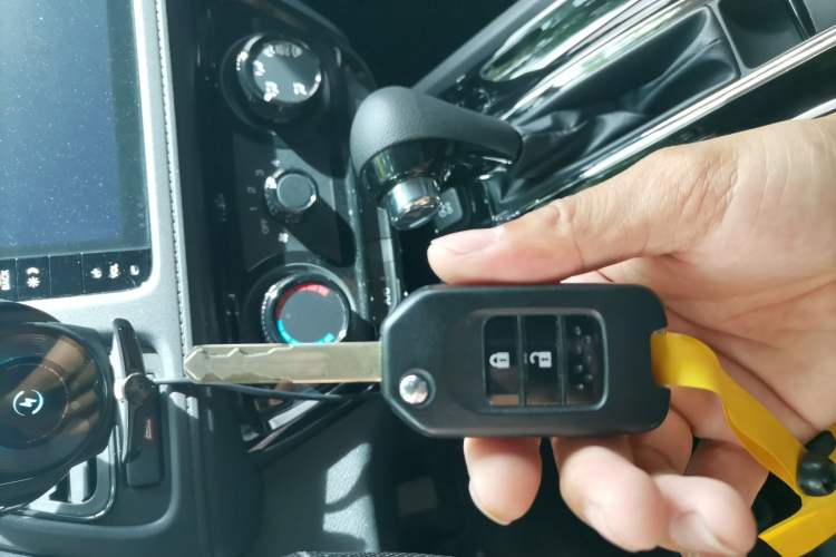 Used Honda Vezel 2020 1.5L CVT Pioneer Edition
