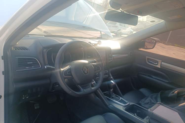 Used Renault Koleos 2018 2.0L Two-Wheel Drive Comfort Edition