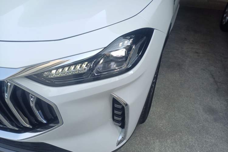 Used JETOUR X70 PLUS 2023 1.5T DCT Brave PLUS 5-Seater
