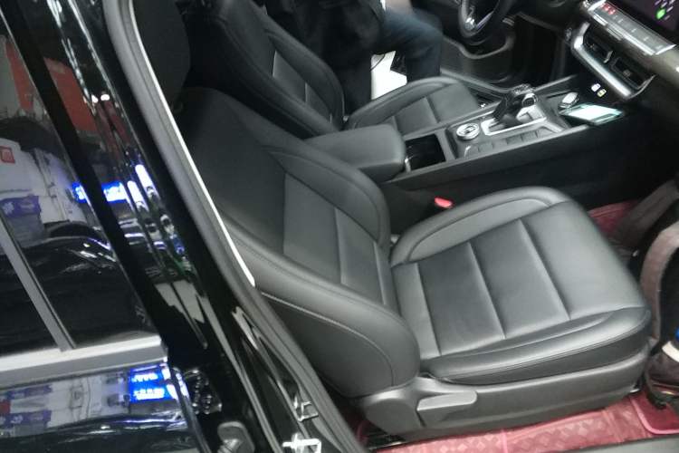 Used Great Wall Poer 2023 2.0T Commercial Version Automatic Diesel Two-Wheel Drive Elite Trim with Long Bed – GW4D20M
