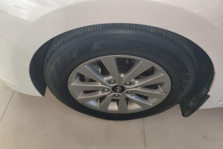 Used Hyundai Mistra 2014 1.8L Automatic Smart GLS