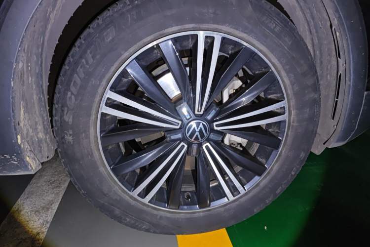 Used Volkswagen Tiguan L 2021 330TSI Automatic Two-Wheel Drive Comfort Edition
