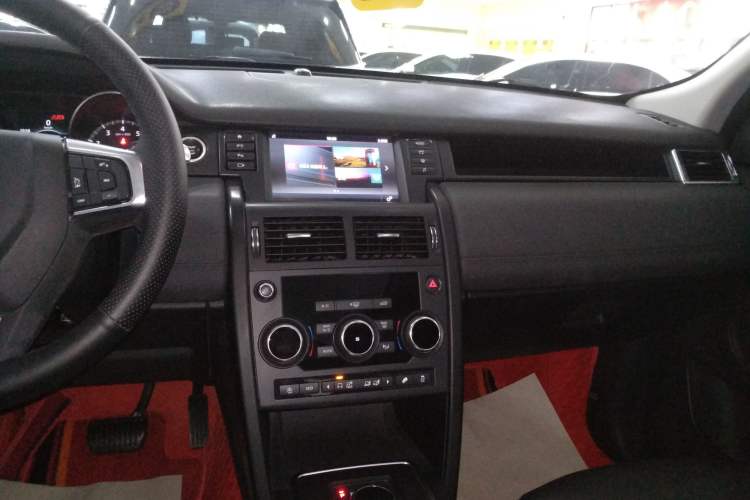 Used Land Rover Discovery Sport 2019 200PS PURE Edition China VI Standard