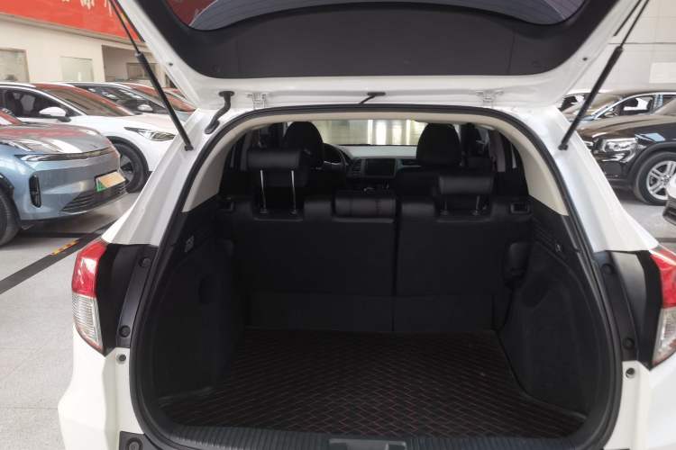 Used Honda Vezel 2020 1.5L CVT Pioneer Edition