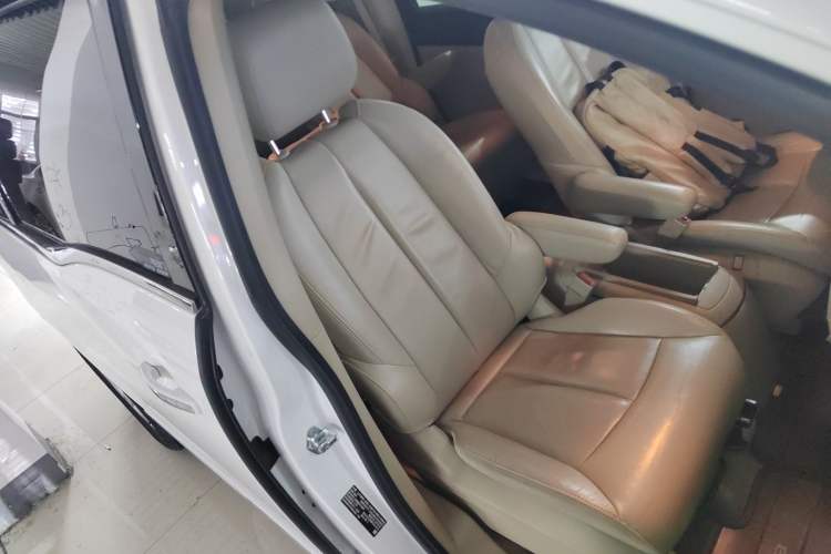 Used Buick GL8 2018 28T Luxury Model China VI Standard