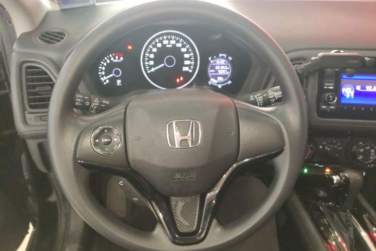 Used Honda Vezel 2017 1.8L CVT Front-Wheel Drive Pioneer Edition