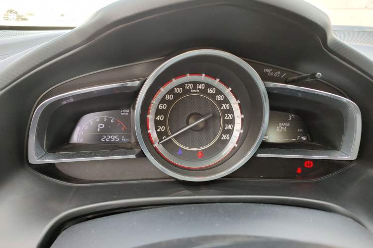 Used Mazda Mazda 3 Axela 2016 Sedan 1.5L Automatic Comfort Model
