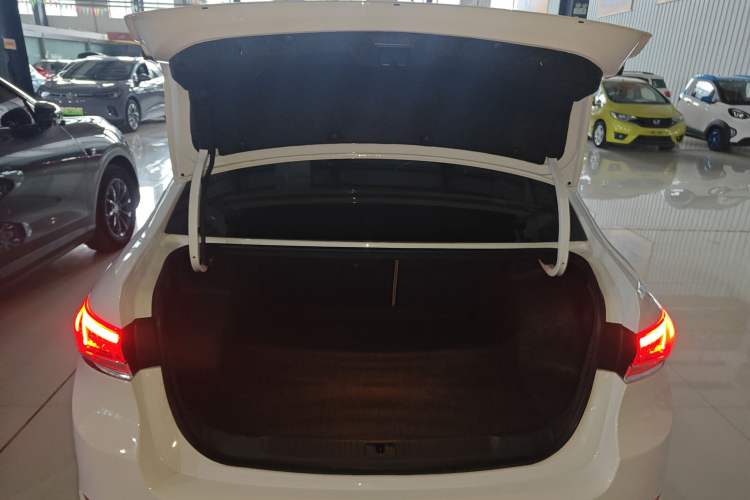 Used Buick GT 2019 15T Dual-Clutch Connected Elite Model China VI
