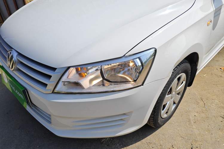 Used Volkswagen Santana 2015 1.6L Manual Fashion Edition