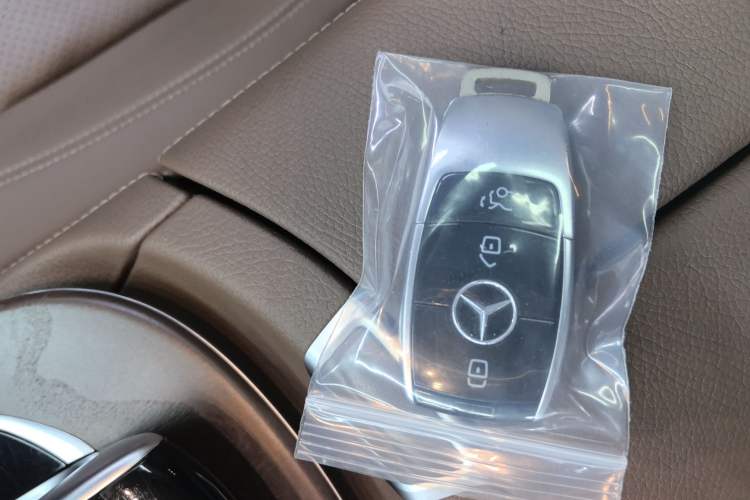 Used Mercedes-Benz E-Class 2018 E 200 L
