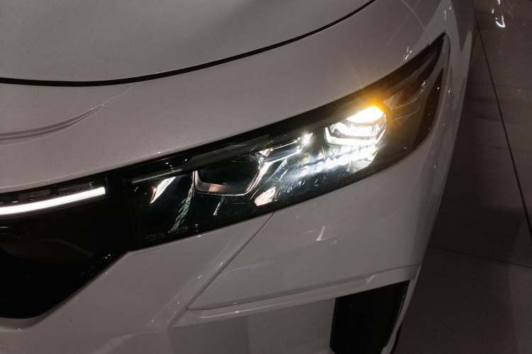 Used VOYAH FREE 2024 Ultra-Long Range Intelligent Driving Version