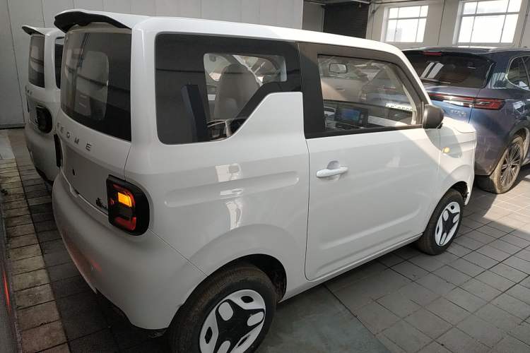 Used  Panda 2025 210 km – Yuanqi Bear
