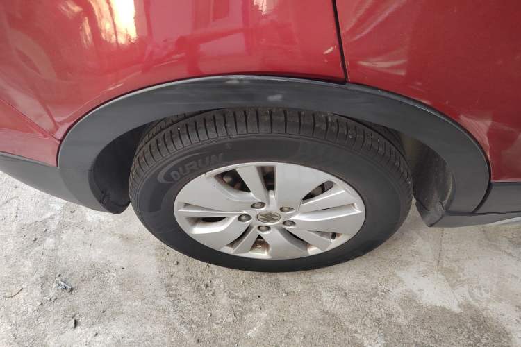 Used Suzuki S-Cross 2014 1.6L CVT Two-Wheel Drive Elite Version
