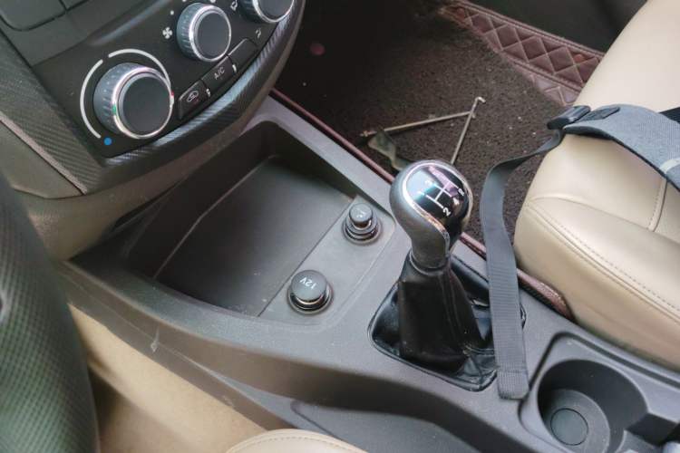 Used Wuling Hongguang 2014 1.5L S Standard Version
