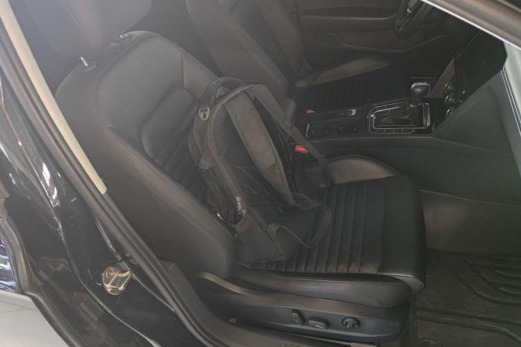 Used Volkswagen Magotan 2019 330TSI DSG Leading Model China VI Standard