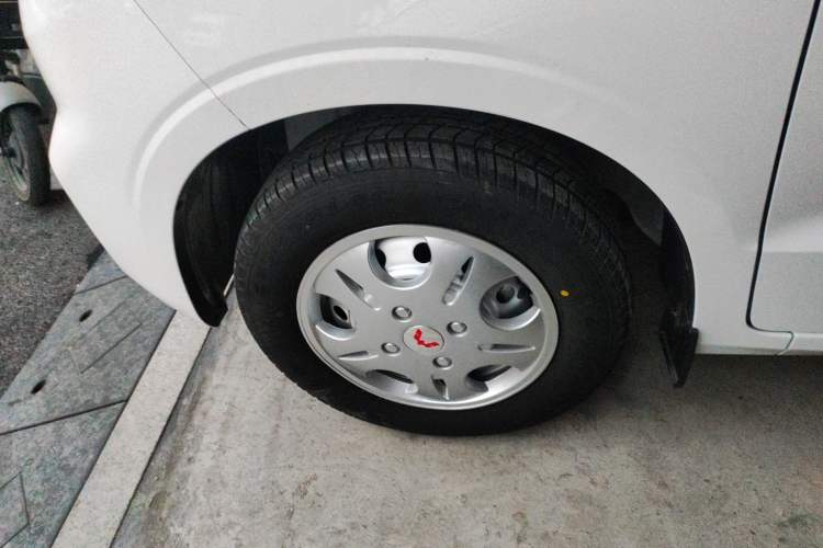 Used Wuling Hongguang V 2022 1.5L Jingqu Edition Electric-Assist LAR
