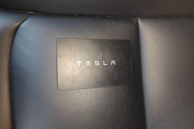 Used Tesla Model Y 2022 Rear-Wheel-Drive Version