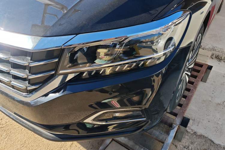 Used Volkswagen Passat 2020 Revised Version 330TSI Luxury Edition China VI Standard
