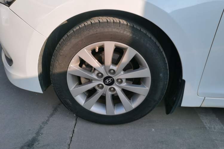 Used Hyundai Mistra 2014 1.8L Automatic Smart GLS