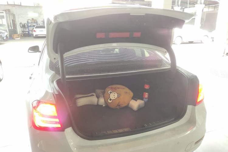 Used BMW 3 Series 2015 320Li Luxury Edition Fashion Model