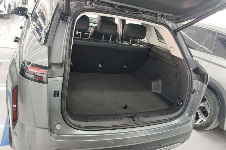 Used Chery Tiggo 7 C-DM 2025 1.5T 120KM Luxury Trim
