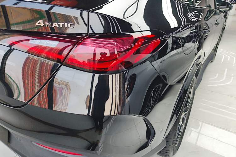 Used Mercedes-Benz GLC Coupe 2025-Year Restyled GLC 260 4MATIC Coupe SUV
