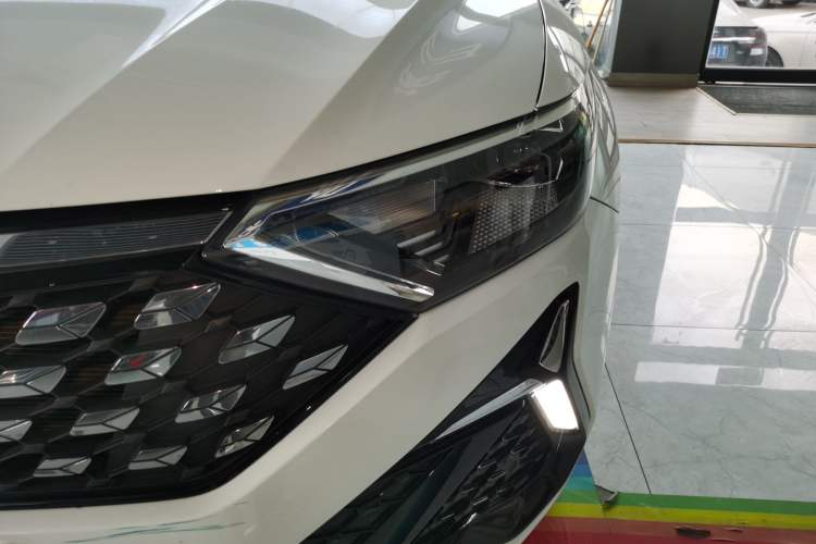 Used Jetta VS5 2023 280TSI Automatic Trend Edition
