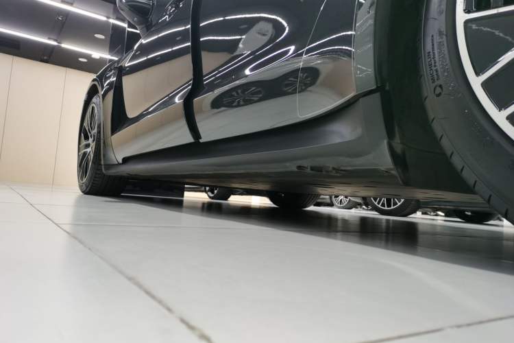 Used Porsche Taycan 2022-Year Updated Taycan
