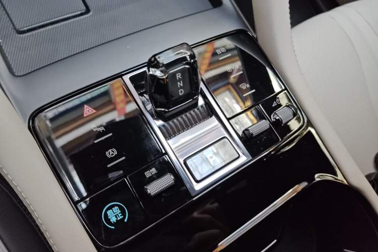 Used BYD Song PLUS New Energy 2025 EV 520km Premium Version
