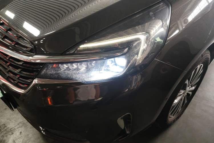 Used Buick GL8 2022 Land Executive Class 652T Prestige Model
