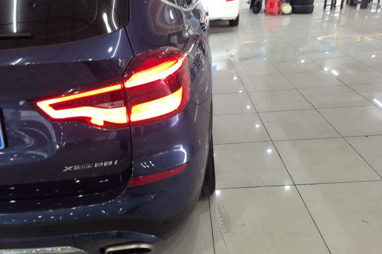 Used BMW X3 2018 xDrive28i Luxury Package China VI Emission Standard