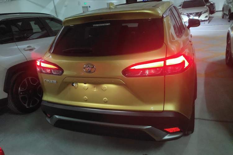 Used Toyota FRONTLANDER 2022 2.0L CVT Luxury PLUS Edition
