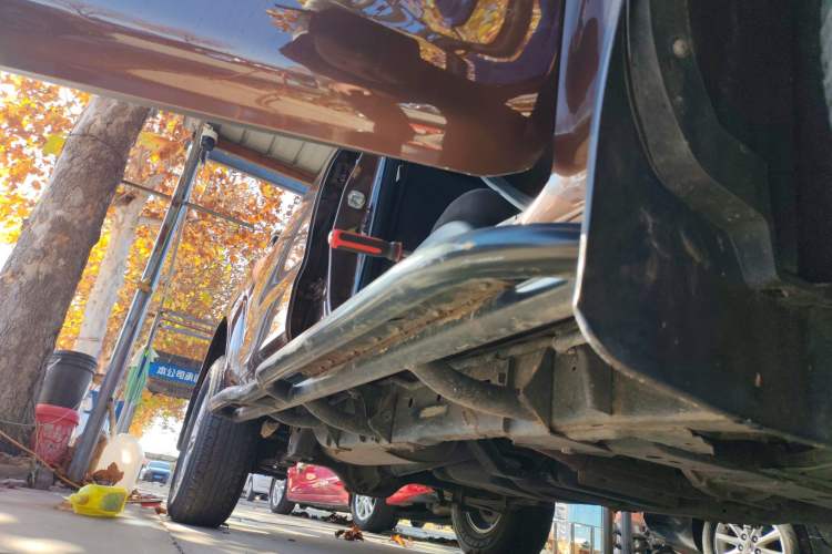 Used Nissan Navara 2017 2.5L Automatic 4x4 Luxury Edition QR25
