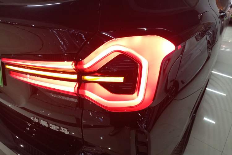 Used BMW iX3 2023 Leading Model
