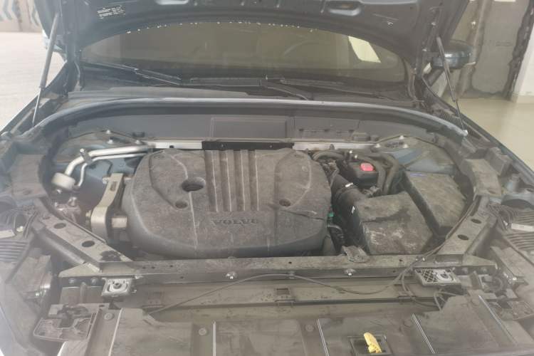 Used Volvo XC60 2023 B5 4x4 Smart Luxury Edition
