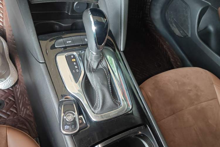 Used Buick Regal 2017 20T Luxury Model
