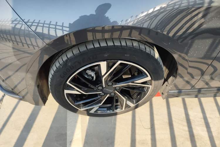 Used Lynk & Co 03 2023 1.5TD DCT JingPro
