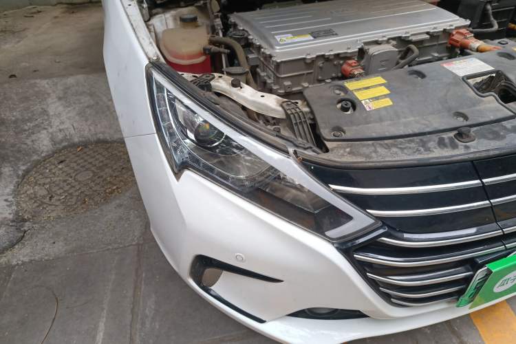 Used BYD Qin New Energy 2018 Qin EV450 Smart Connect Prestige Model
