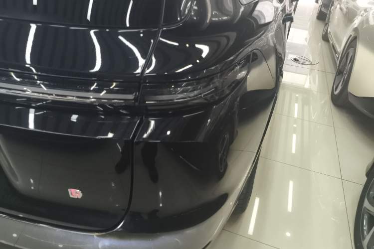 Used Li Auto L9 2022 Max model
