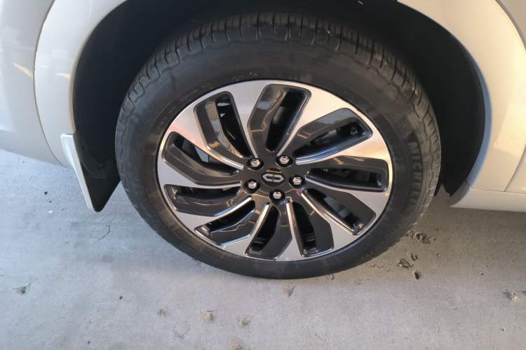 Used Hima AITO M7 2024 1.5T Rear-Drive Plus Version 5 Seats
