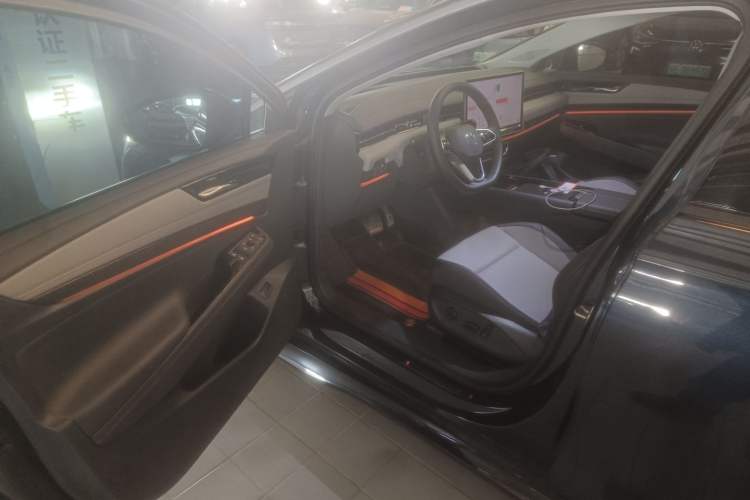 Used Volkswagen ID.7 VIZZION 2024 AIR model
