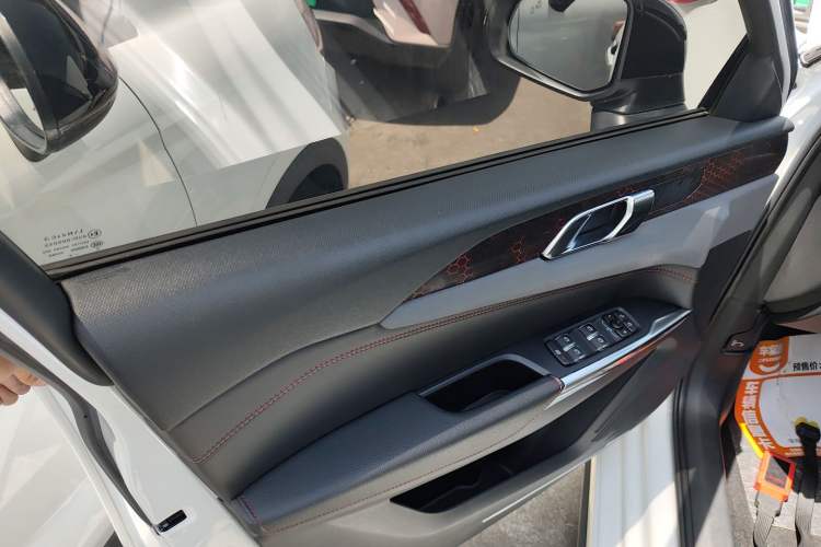 Used Lynk & Co 03 2020 1.5TD DCT JingPro Edition
