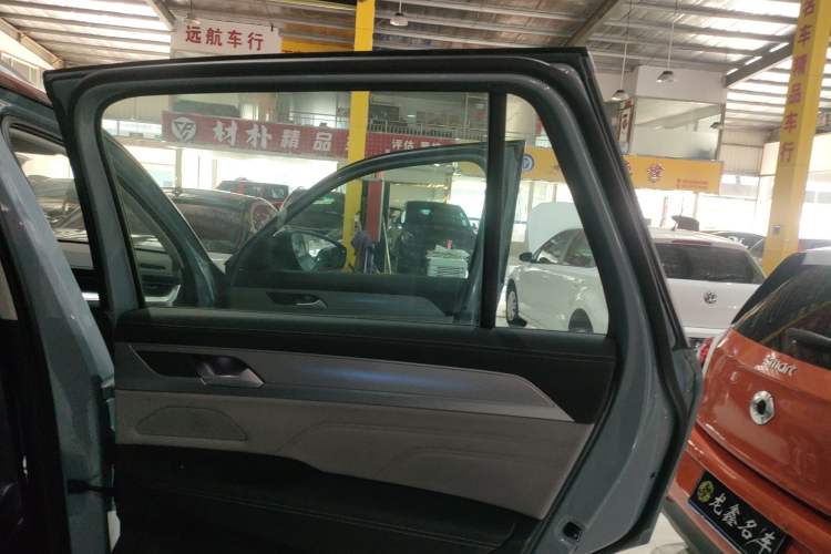 Used Volkswagen Talagon 2023 380TSI Four-Wheel Drive R-Line Cruise Edition
