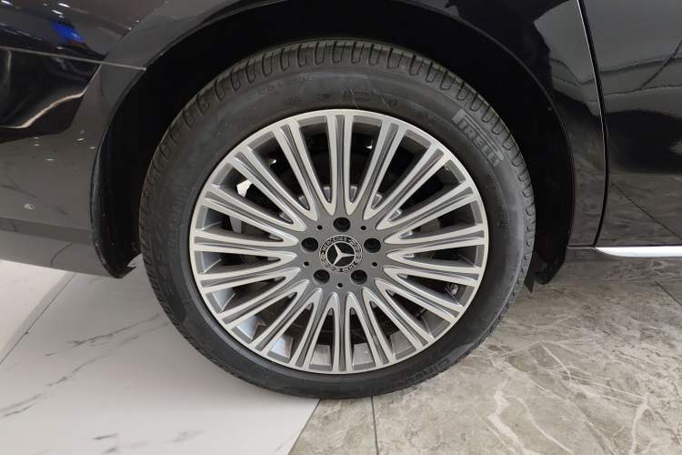 Used Mercedes-Benz E-Class 2023 E 300 L Luxury Model