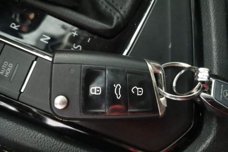 Used Volkswagen Tiguan L 2018 330TSI Automatic Two-Wheel Drive Luxury Edition