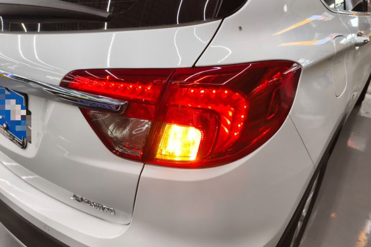 Used Buick Envision 2016 20T Two-Wheel-Drive Elite Model
