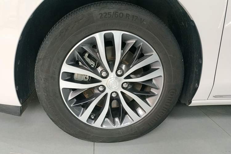 Used Buick GL8 2023 ES Lu Zun Comfort Model