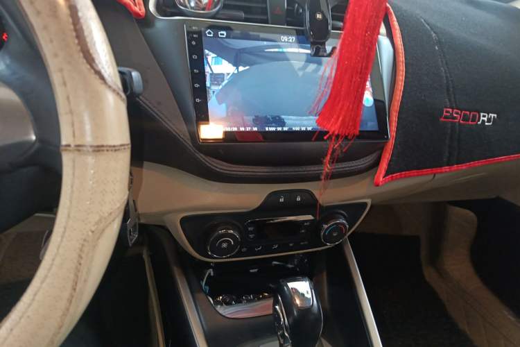 Used Ford Escort 2015 1.5L Automatic Fashion Model