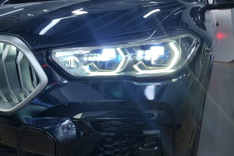 Used BMW X6 2020 xDrive40i Luxury Model with M Sport Package