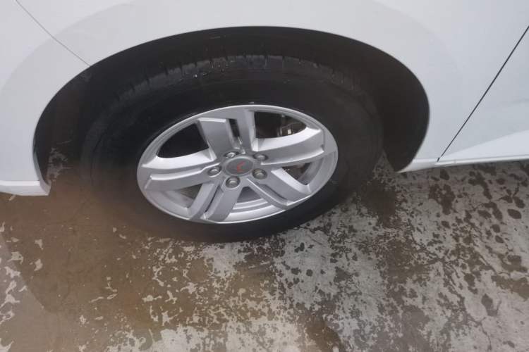 Used Wuling Hongguang PLUS 2020 1.5L Manual Comfort 7-Seater
